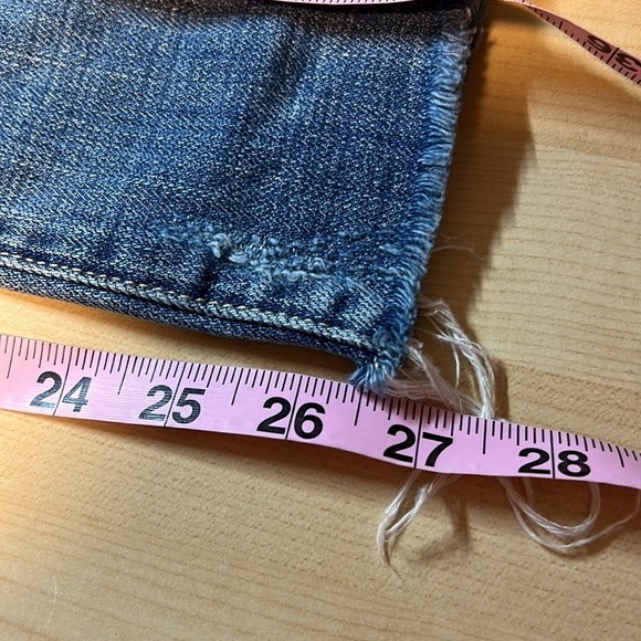 BLANKNYC Embroidered Distressed Crop Girlfriend Jeans Size 25 - Picture 13 of 14